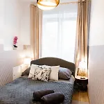 Clicktheflat Royal Route Warecka Hostal Varsovia