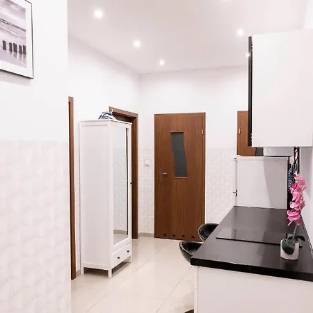 Clicktheflat Royal Route Warecka Hostel Warschau