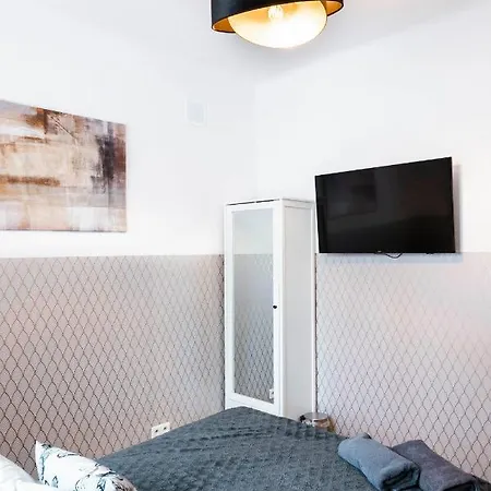Hostel Clicktheflat Royal Route Warecka Warszawa